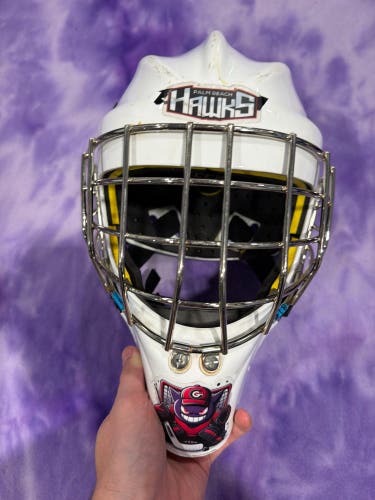 White Junior CCM Axis 1.5 Goalie Mask (Used)