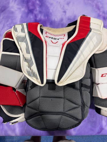 Junior Small CCM EFlex 5.5 Goalie Chest Protector (Used)
