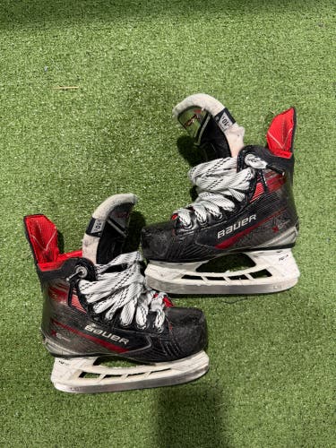 Bauer Vapor X5 Pro Hockey Skates | Size 10.5Y