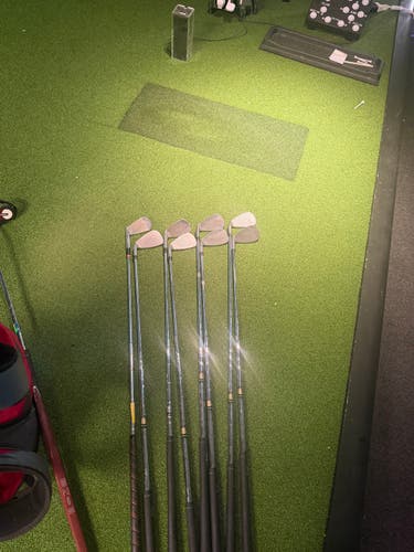 Men's 2007 Cobra Cobra SS-i Oversize Right Handed Iron Set Stiff Flex 35" (Used)