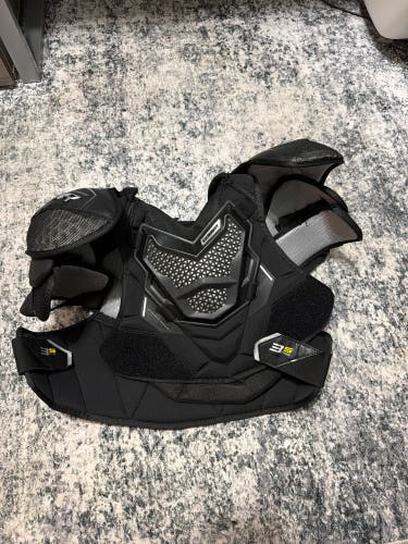 Men's Large Intermediate Bauer Supreme 3S Pro Shoulder Pads (Used)