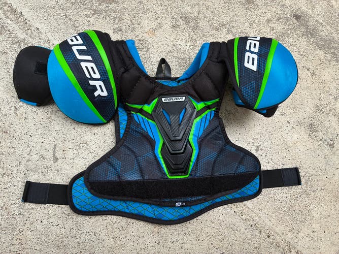Men's Small Junior Bauer Shoulder Pads (Used)