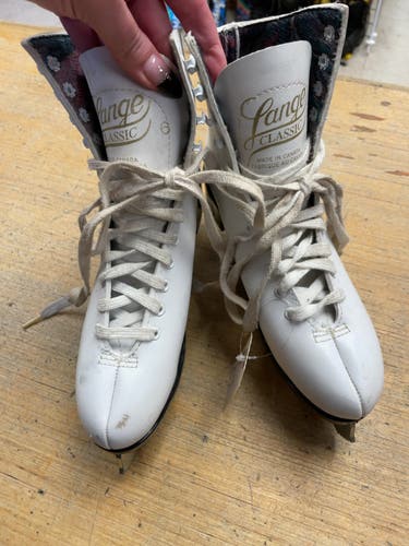 Lange Classic Size 6 Figure Skates