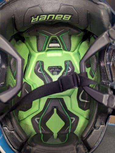Small Bauer Hyperlite Helmet (New)