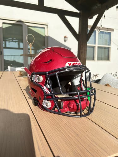Red Adult Medium Riddell SpeedFlex Helmet (Used)