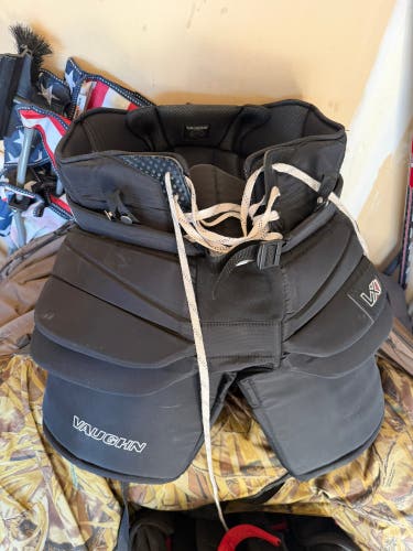 Senior XL Vaughn Velocity VX1 Pro Hockey Goalie Pants (Used)