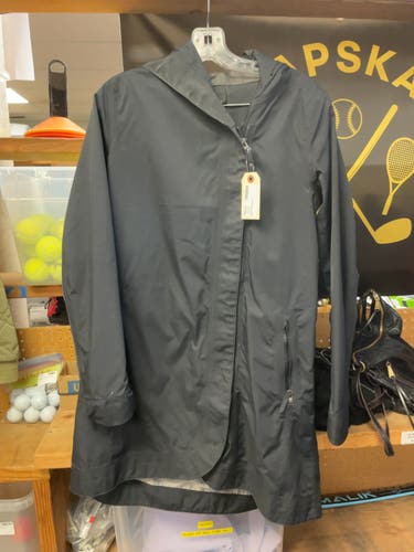 lululemon Raincoat Size 6