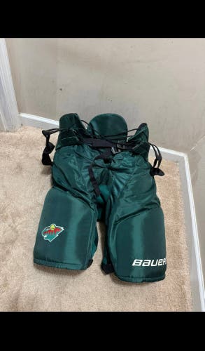 Like New Bauer Pro Hockey Pants Minnesota Wild (Large)
