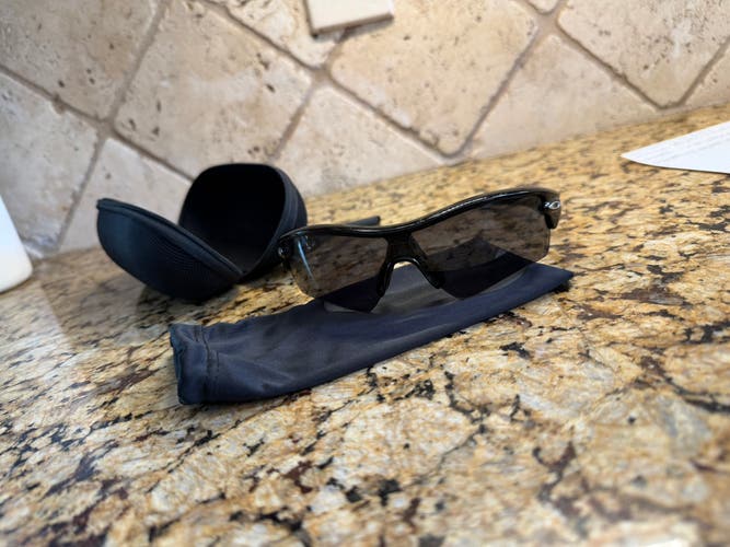 Unisex Adult Oakley Sunglasses (Used)