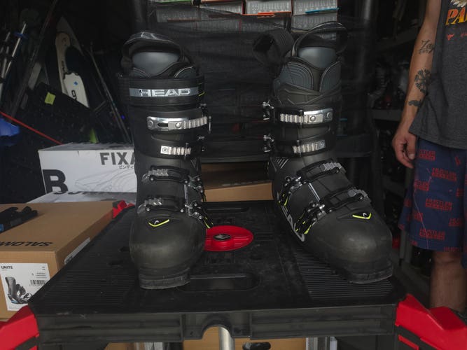 HEAD (Used) All Mountain Ski Boots