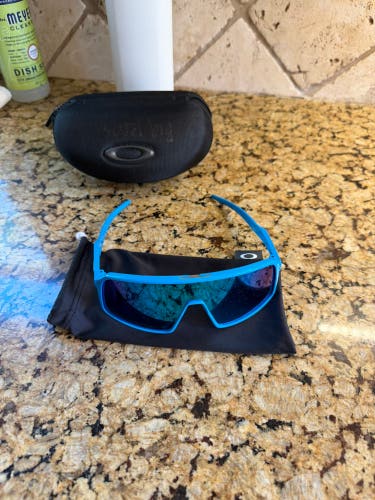 One Size Fits All Oakley Sutro Sunglasses (New)