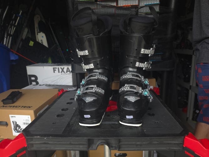 Used - Dalbello Veloce Max W 65 Ski Boots - Flex 65 - Mondo 27/27.5