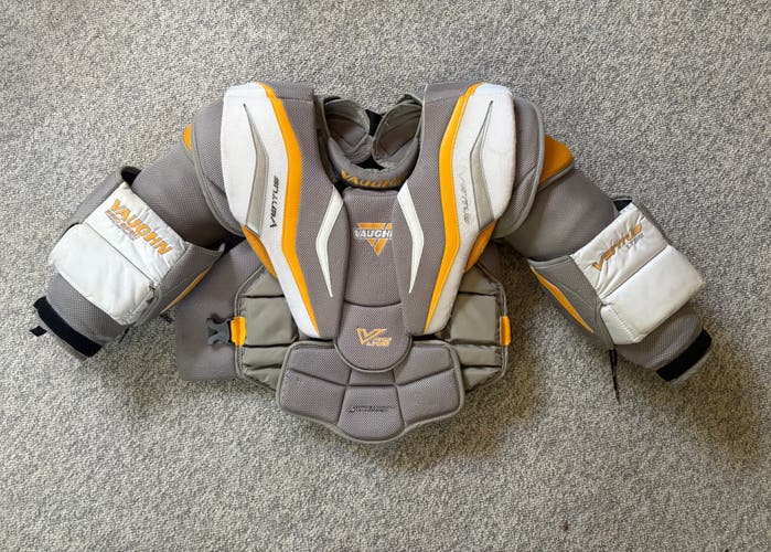 I Vaughn Ventus LT98 Pro Goalie Chest Protector adult Medium M