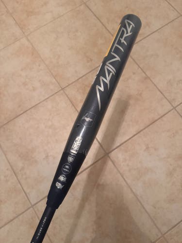 New In Wrapper Rawlings Mantra 34/24