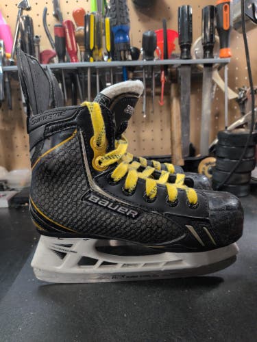 Bauer Supreme One.9 Hockey Skates Regular Width 13.5 (Used)