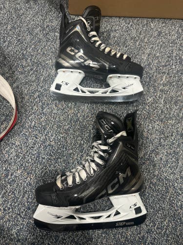 2024 CCM Tacks XF Pro Hockey Skates Regular Width 8 (Used)