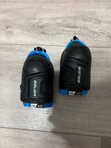 Youth Small Bauer Bauer X Elbow Pads (Used)