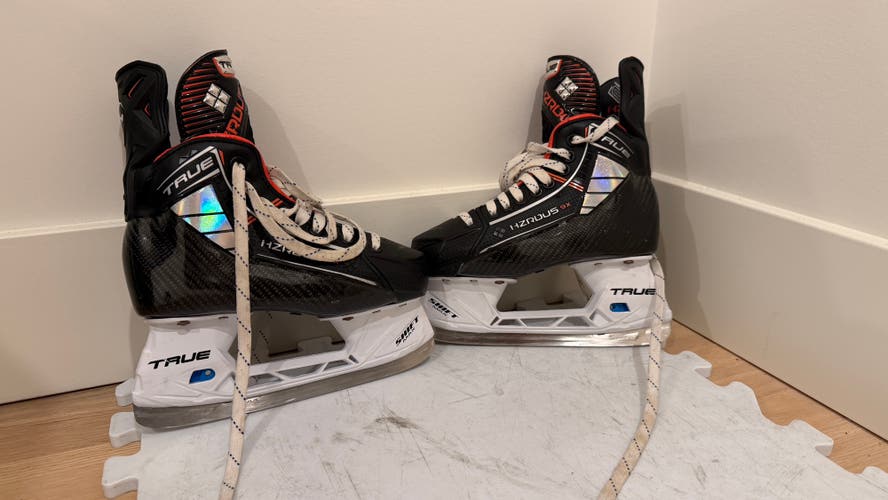 2023 True HZRDUS 9x Hockey Skates Size 1 (Used)