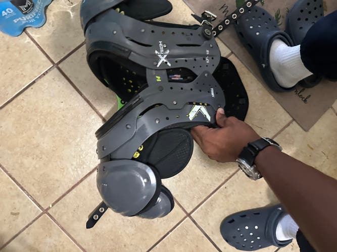 X-tech pads size small