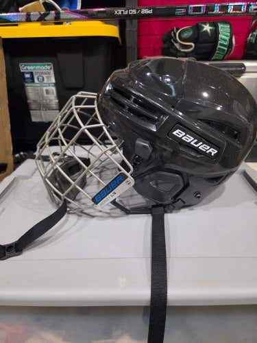 Large Bauer IMS 5.0 Helmet (Used)