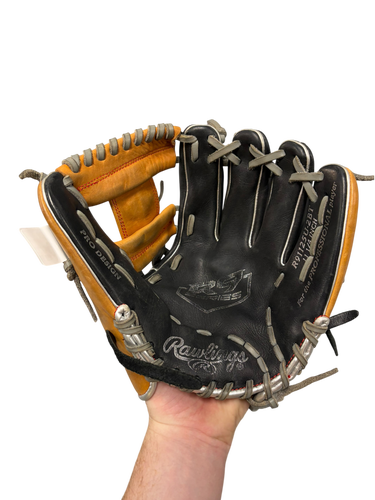 Used Rawlings R9 SERIES BB/SB Glove RH Throw None 11 1/4" 11307-S000269793