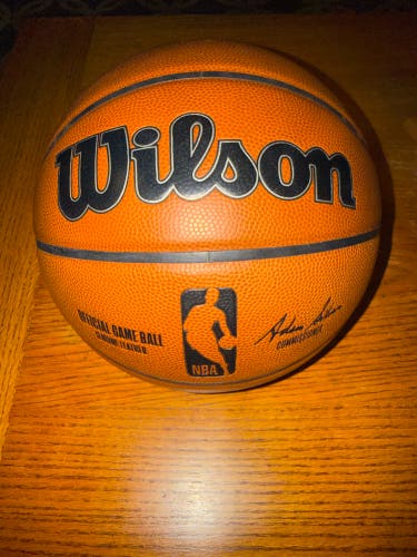 Men's Wilson Basketball (Used)