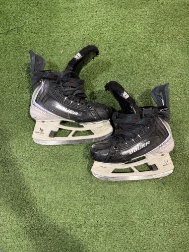 Bauer Vapor Flylite Hockey Skates | Size 1D