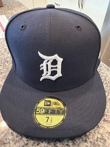 Detroit tigers Blue Men's 7 1/2 Hat (New)