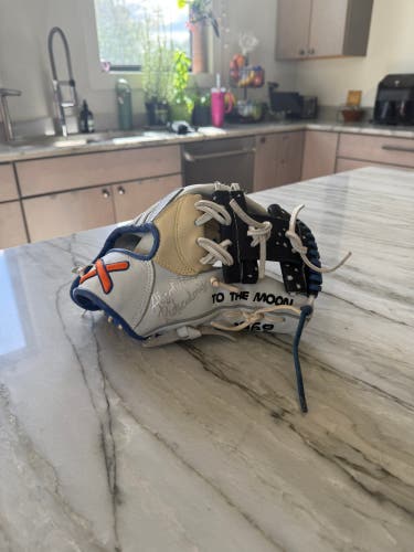 2024 RH Infield Baseball Glove 11.5" (New)