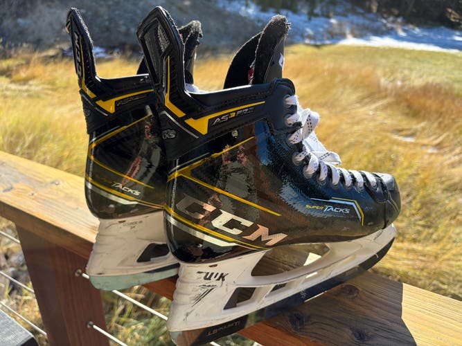 CCM Super Tacks AS3 Pro. Yanni Gourde Pro Stock (NHL Kraken) Size 8