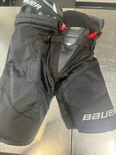 Intermediate Medium Bauer Vapor Hyperlite Hockey Pants (Used)