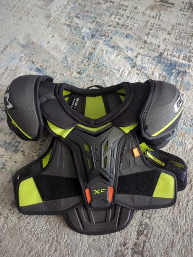 Men's Large Junior CCM Tacks XF Shoulder Pads (New)