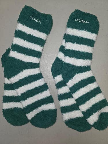 ST2 Mens "CELTIC FC CLUB FUZZY" Crew Socks Lot of 2 Pair LARGE New