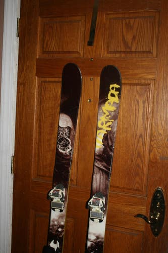 Armada Twin Tip 168 cm Skis with Marker Bindings
