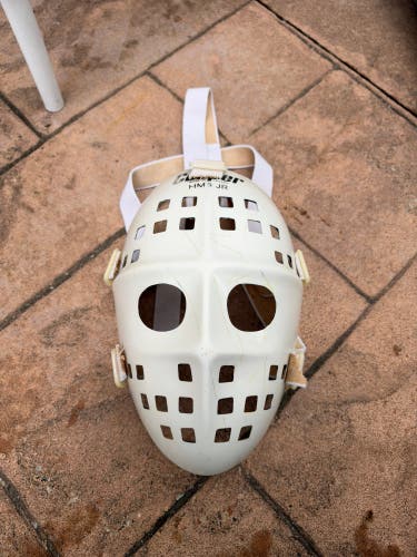 Cooper HM6 JR Goalie Mask (Used)