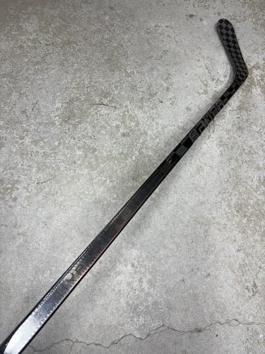 77 Flex P92 Senior Bauer Vapor Hyperlite2 Left Hand Hockey Stick (New) Pro Stock
