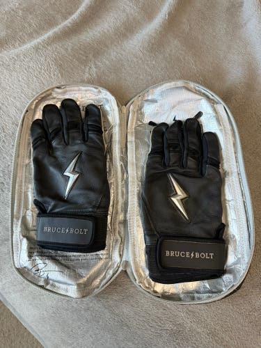 Mens Large Chrome Series Bruce Bolt Batting Gloves