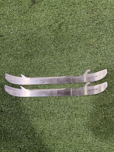 Bauer Fly-X Replacement Steel Blades | 263 mm