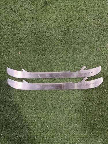 Bauer Fly-X Replacement Steel Blades | 263 mm