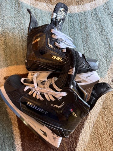 Black 2022 Bauer Supreme Mach Hockey Skates Regular Width 9 (Used)