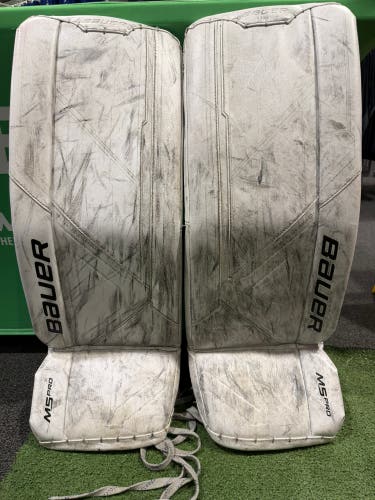 Bauer Supreme M5 Pro Goalie Leg Pads | 31+" Intermediate Medium