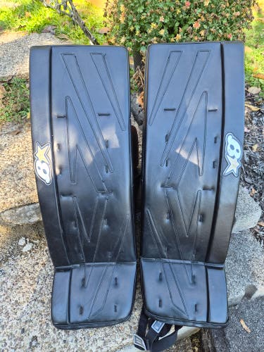 Int. 32" +1" Brian's Netzero Goalie Leg Pads (Used)