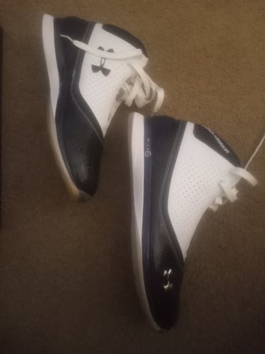 Men's Size M 11.0 (W 12.0) Under Armour Shoes (New)