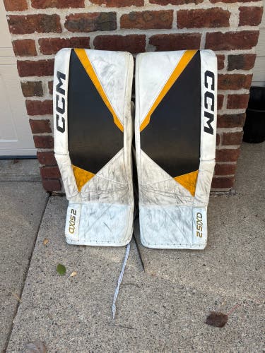 32" CCM axis 2 Goalie Leg Pads (Used)