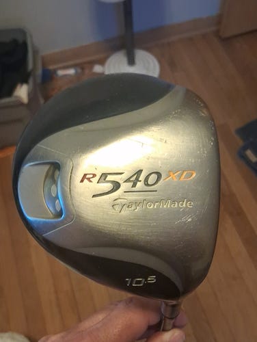 TaylorMade R540 XD golf club Driver 10.5 rh stiff flex 55 shaft