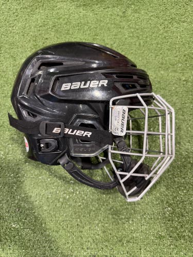 Bauer Re-Akt 150 Helmet | Small w/ Cage