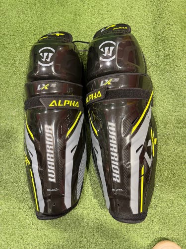 New Warrior Alpha LX 30 Shin Pads | 14" Senior