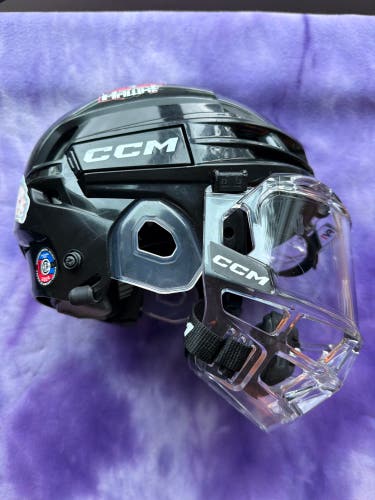 Black Small CCM Tacks 910 Helmet (Used)
