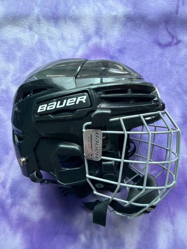Black Medium Bauer Prodigy Helmet (Used)