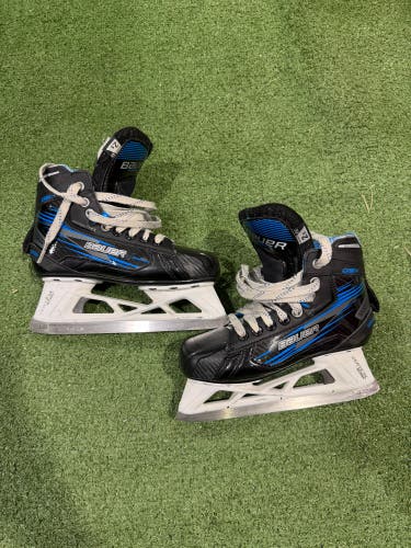 Bauer GSX Hockey Goalie Skates | Size 2.5EE